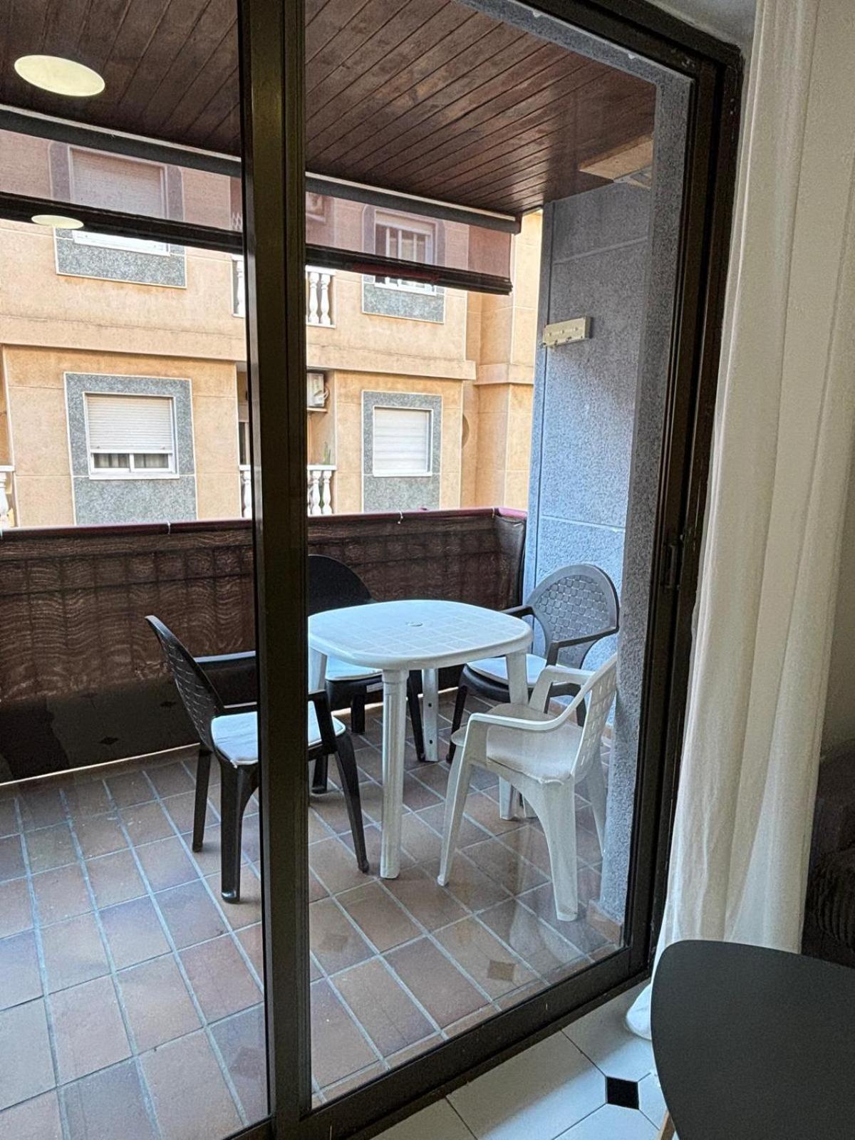 Просторная Квартира Рядом С Морем В Хорошем Районе Apartment Torrevieja Exterior photo